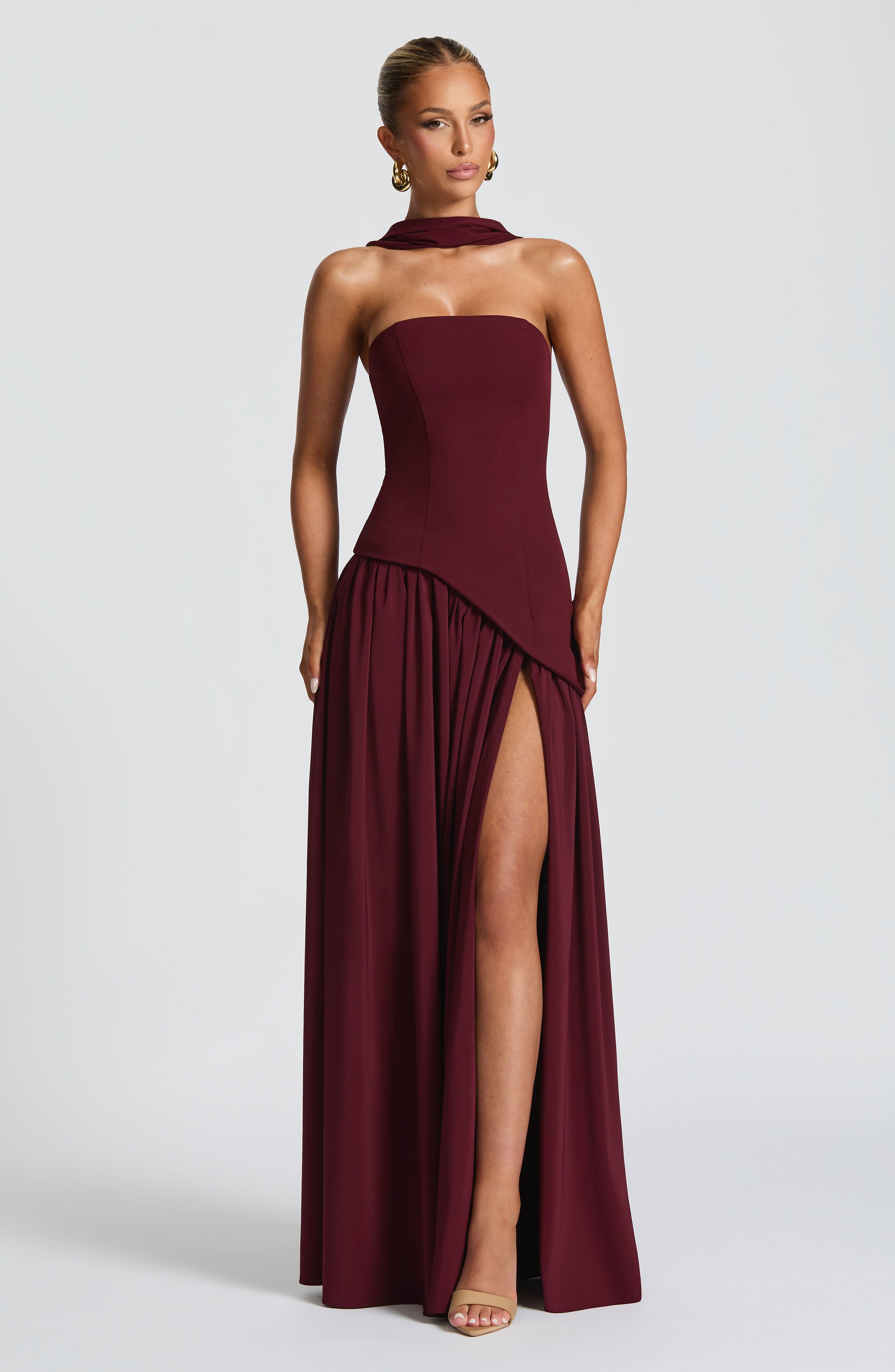 Samira™ – Burgundy Maxi Strapless Dress with Slit